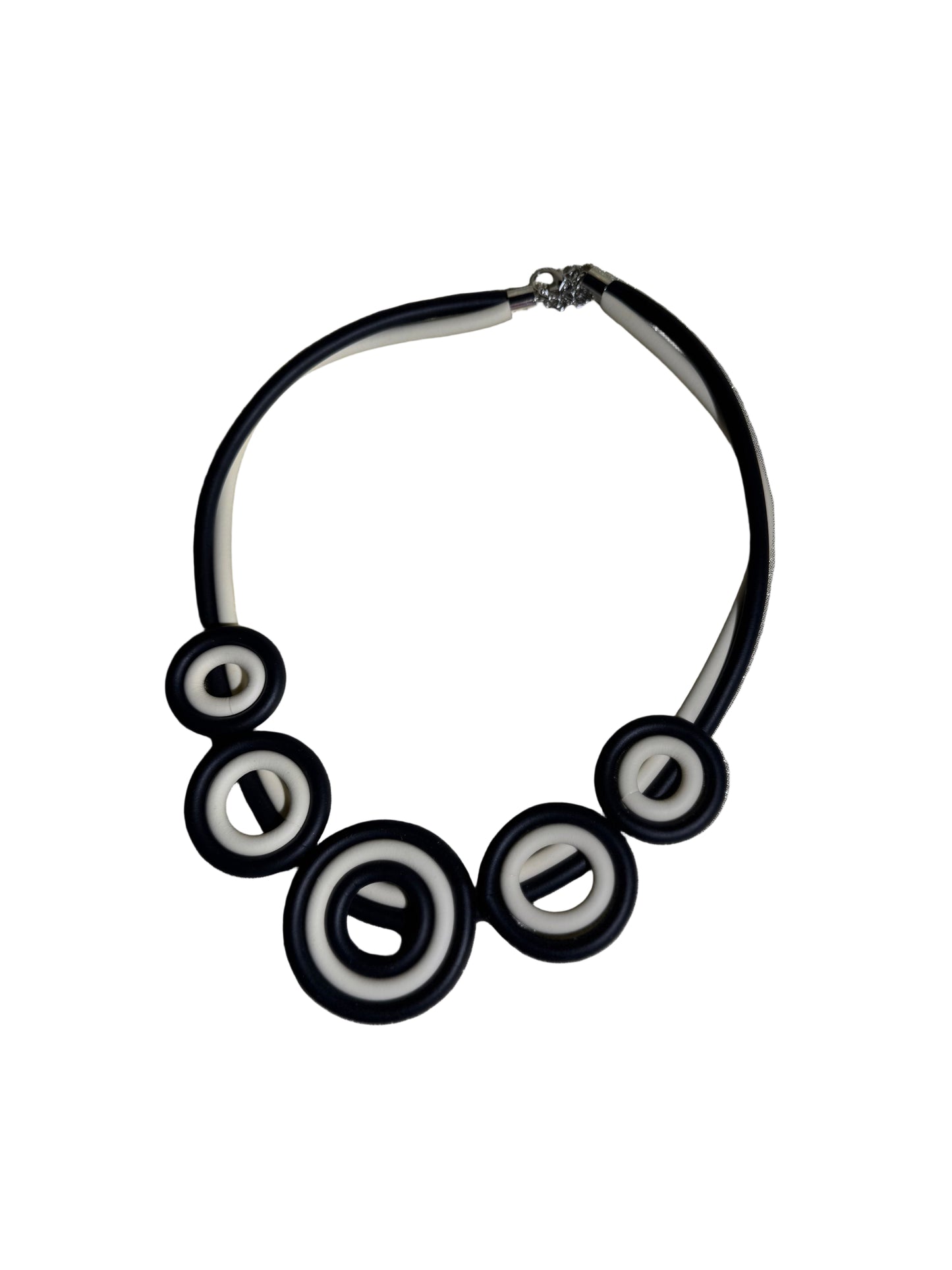 Black & white necklace