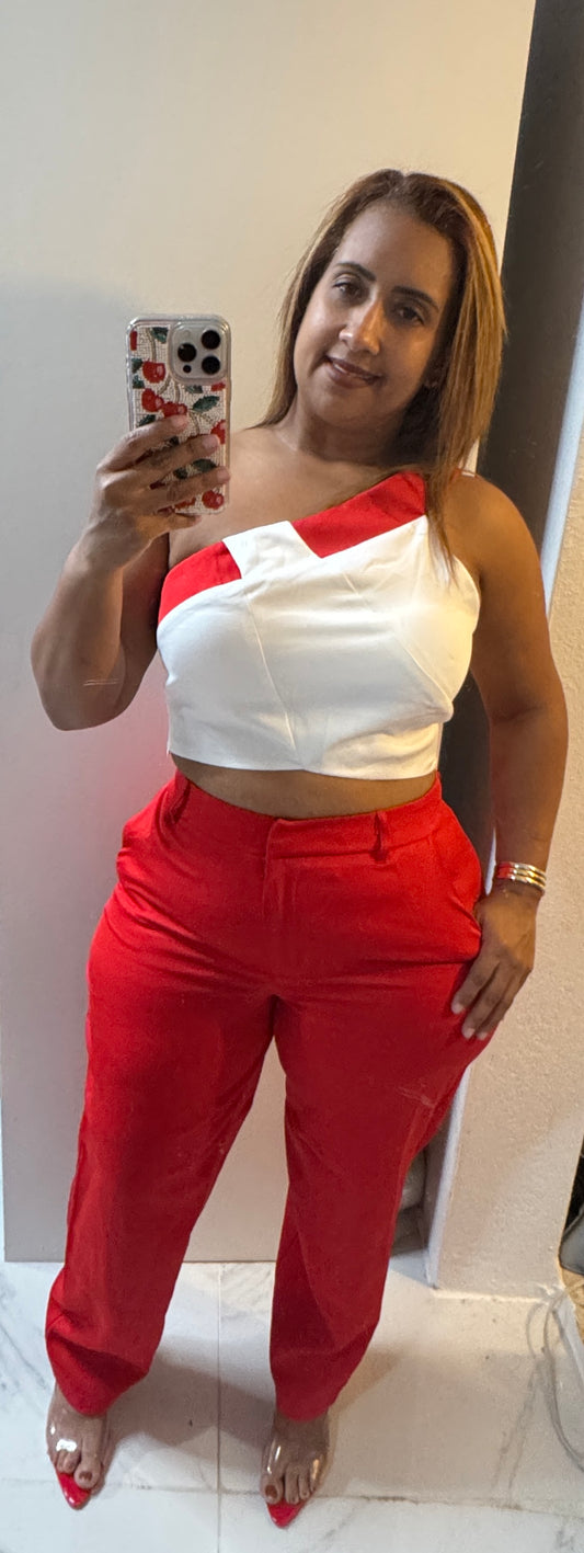 Set Crop Top One Shoulder Rojo y Blanco con Pantalón