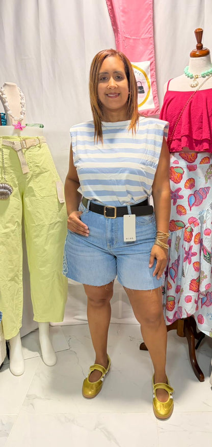 Short Denim con Detalle Floral en Franja Lateral | Estilo Italiano