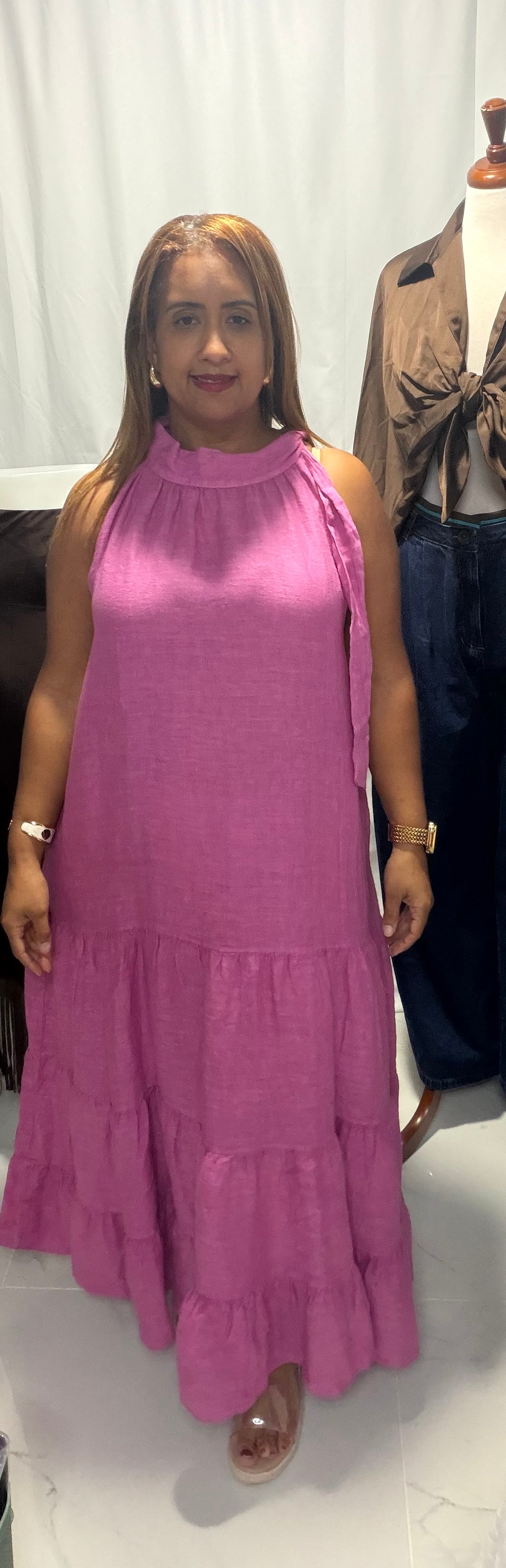 Traje en Hilo detalle lazo en cuello- Hecho en Italia