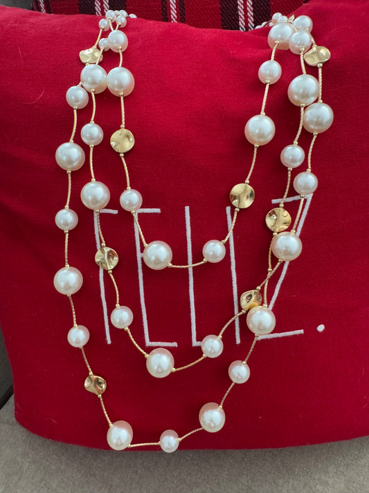 Pearl long necklace Manarola