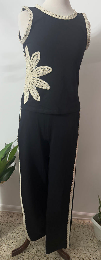 Flower crochet pant set