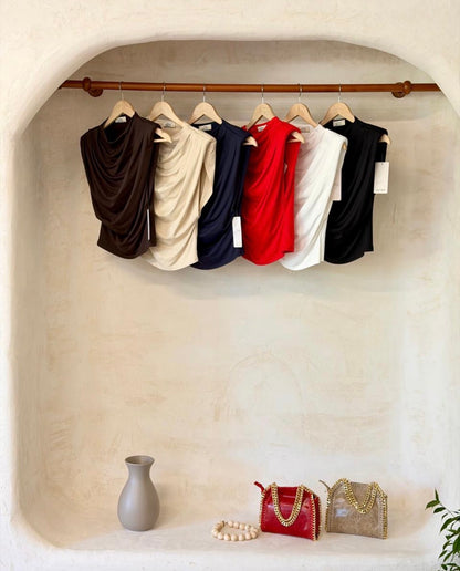 Top Básico con Hombreras y Diseño Abombachado - Made in Italy