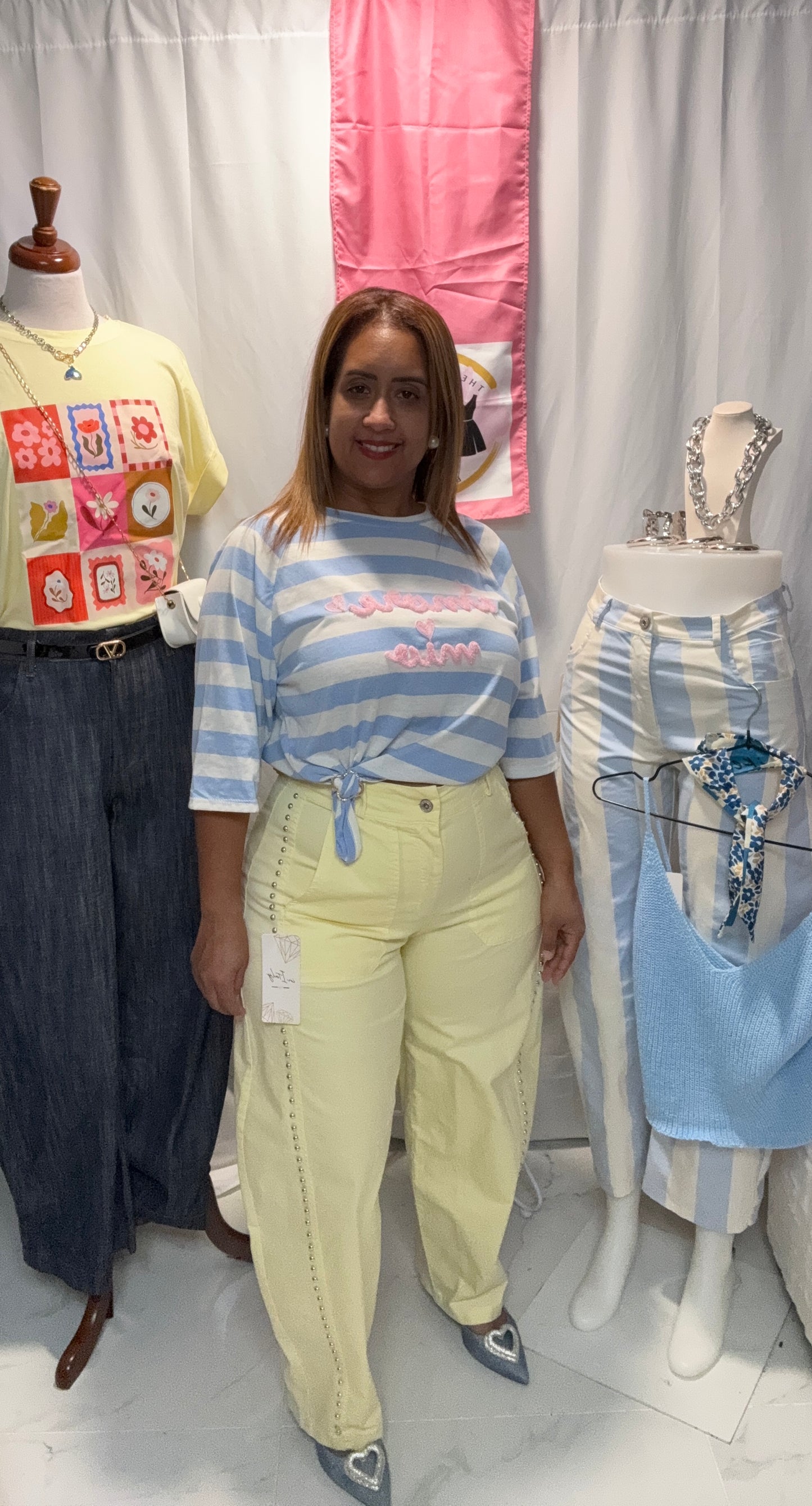 Pantalón Barrel Italiano con Tachuelas Metálicas