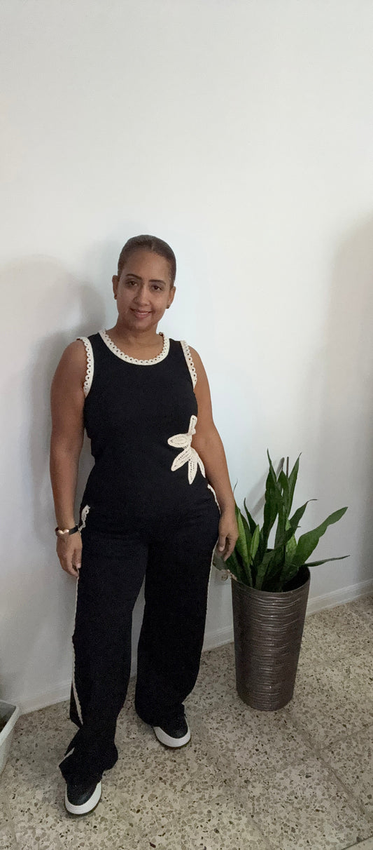 Flower crochet pant set