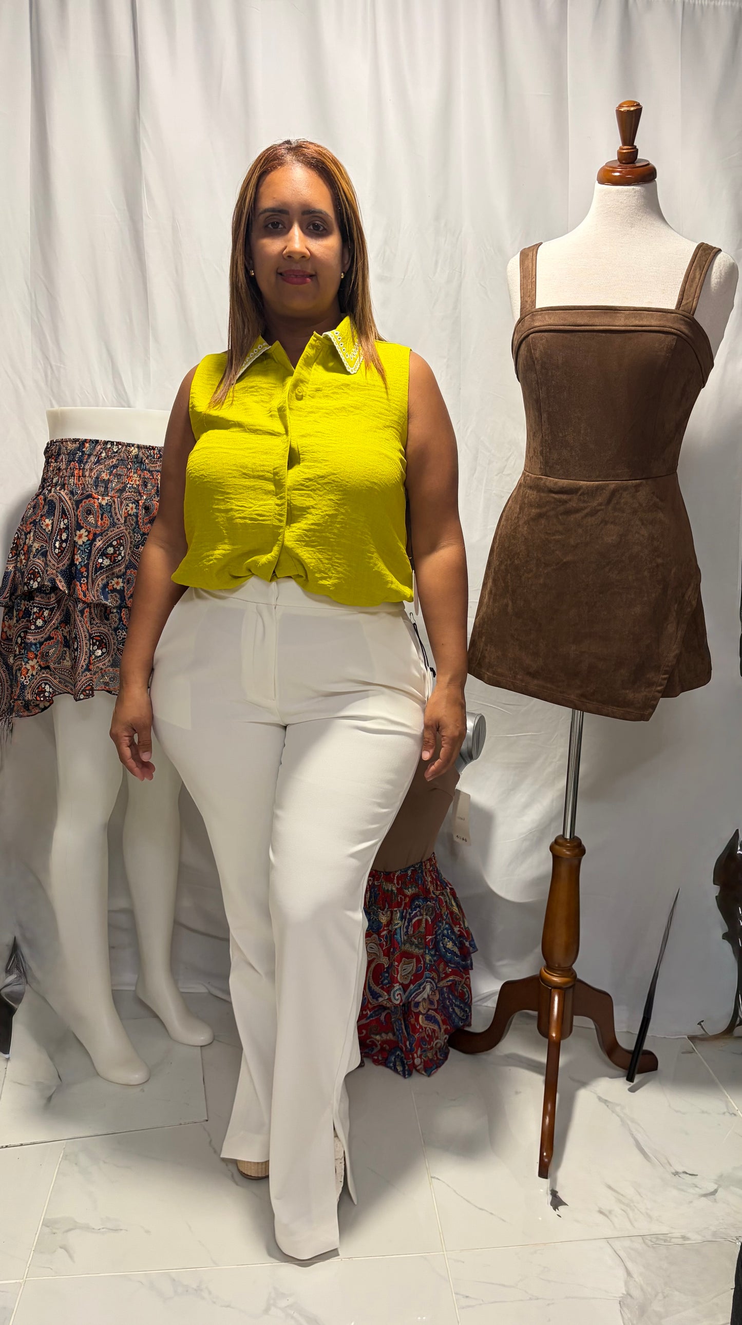 Top Verde Lima con Detalles Blancos - Estilo Fresco y Elegante