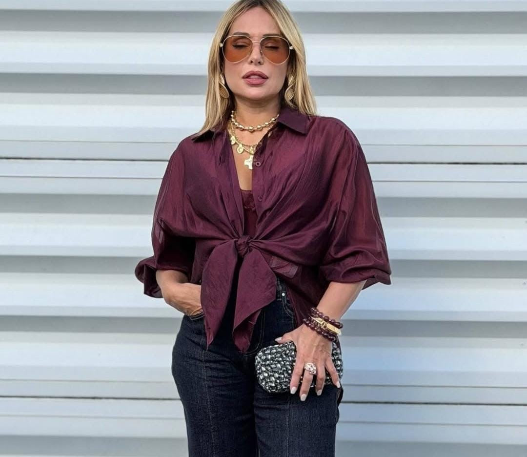 Blusa Italiana de Botones Larga - Elegante y Versátil | Talla Única