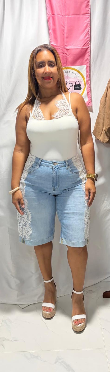 Bermuda Denim con Detalle lace Lateral Blanco