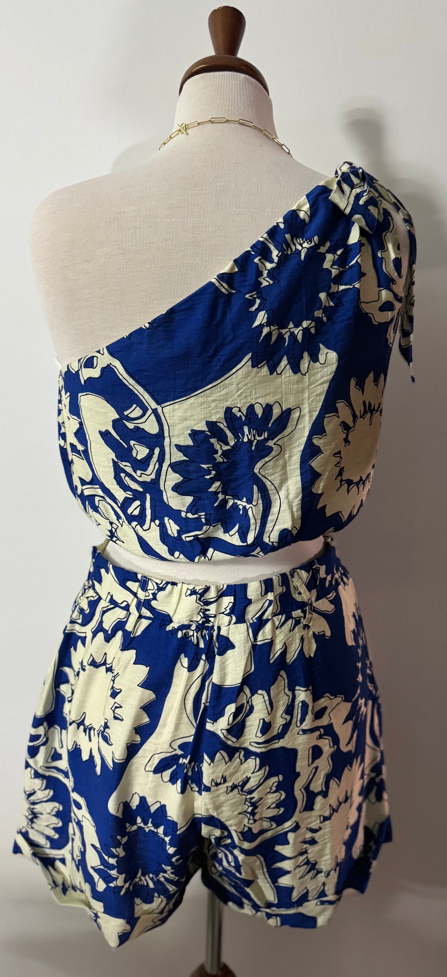 Delicate Flower Short Set